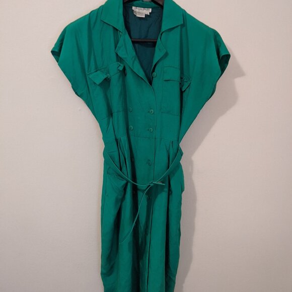 100% silk vintage Christmas green dress, lightweight modest - Picture 2 of 8